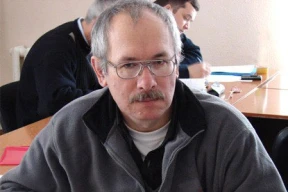 Конвейер репрессий. В Мозыре задержали правозащитника Владимира Телепуна. Врача-невролога Руслана Бадамшина включили в список «террористов»